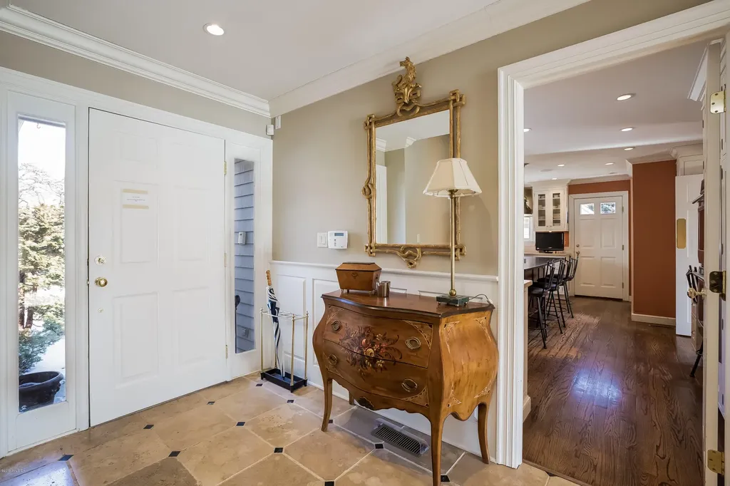 624 W Lyon Farm Drive Greenwich CT 06831
