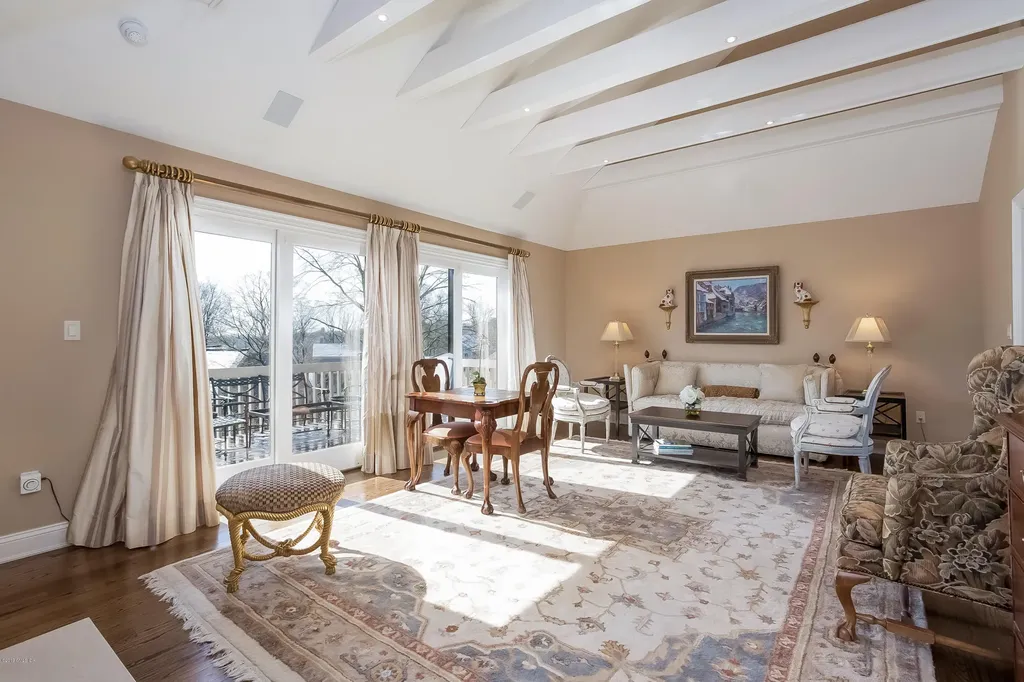 624 W Lyon Farm Drive Greenwich CT 06831