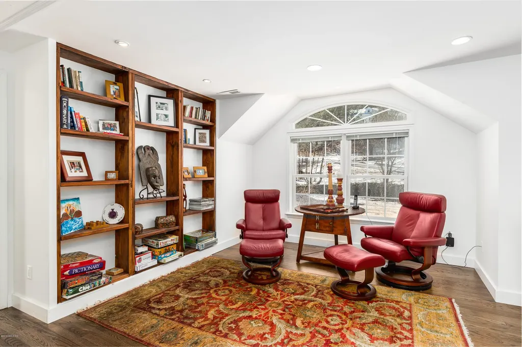 24 Hickory Drive Greenwich CT 06831
