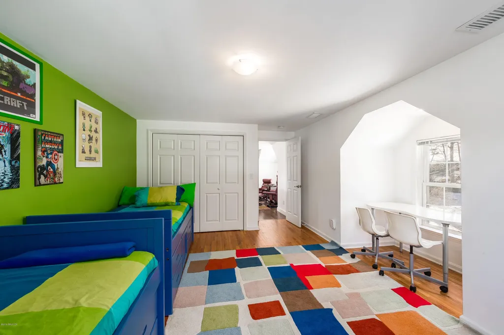 24 Hickory Drive Greenwich CT 06831