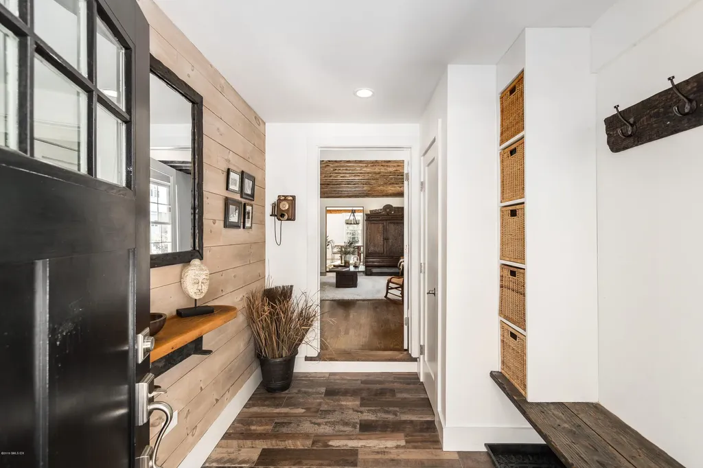 24 Hickory Drive Greenwich CT 06831