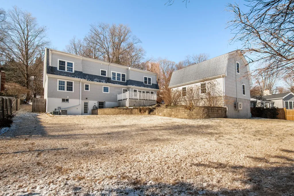 24 Hickory Drive Greenwich CT 06831