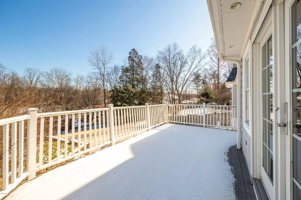 24 Hickory Drive Greenwich CT 06831