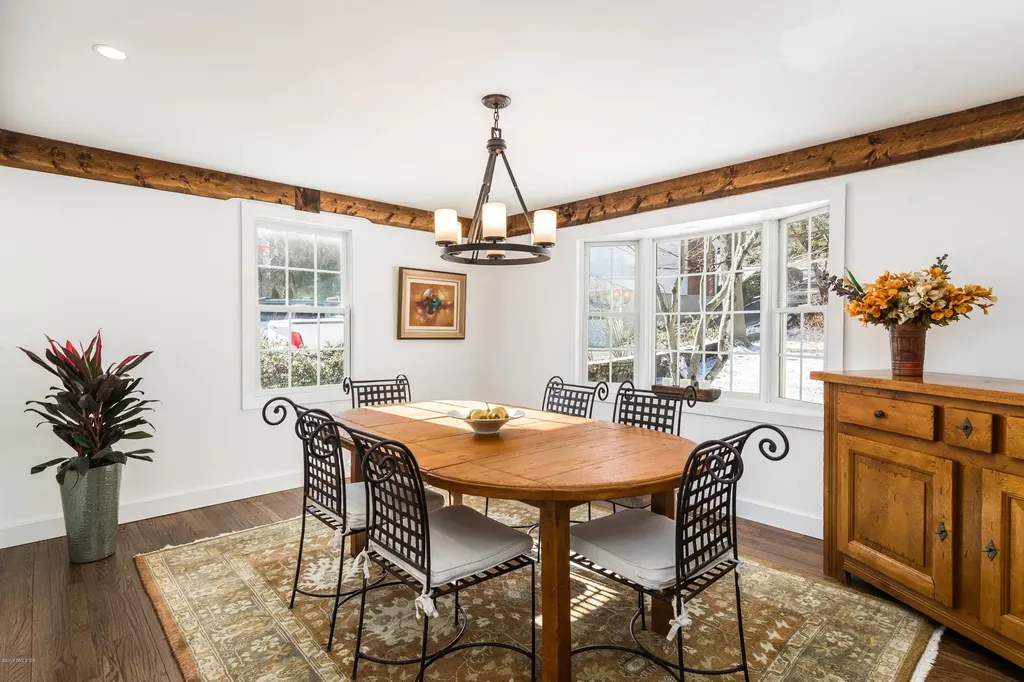24 Hickory Drive Greenwich CT 06831