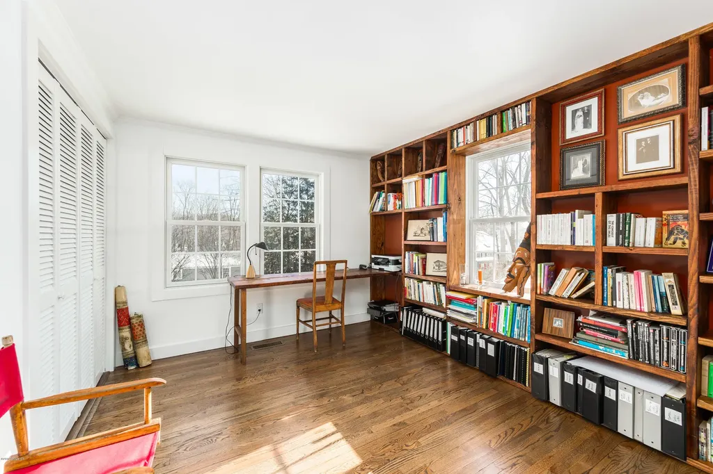24 Hickory Drive Greenwich CT 06831