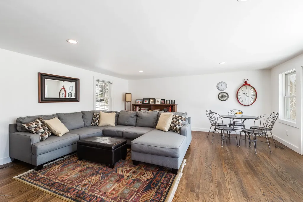24 Hickory Drive Greenwich CT 06831