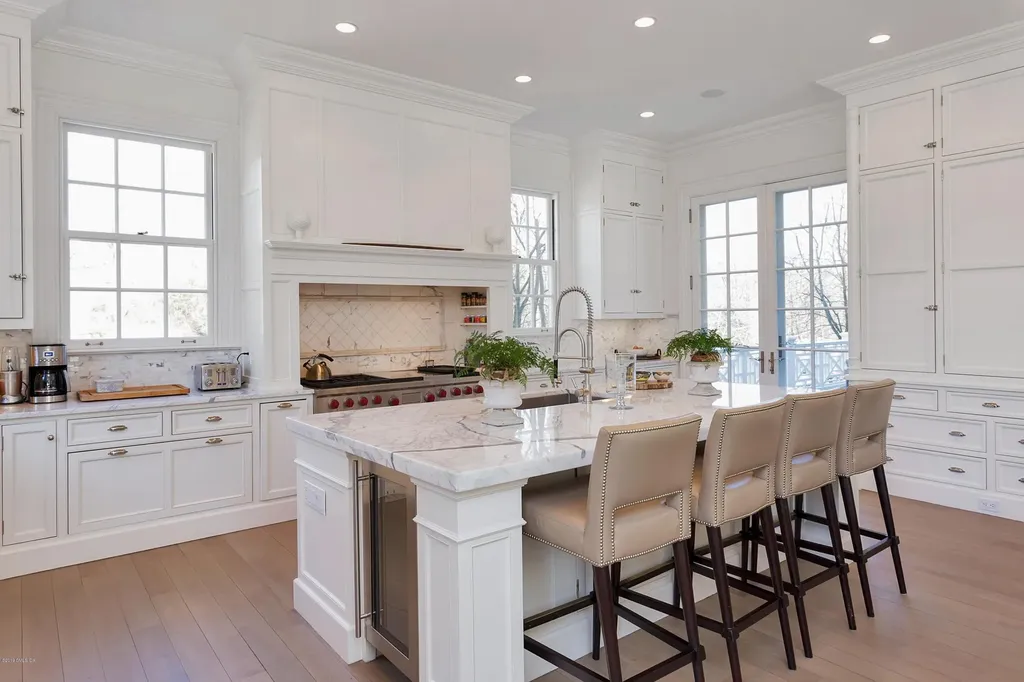 21 Vineyard Lane Greenwich CT 06831