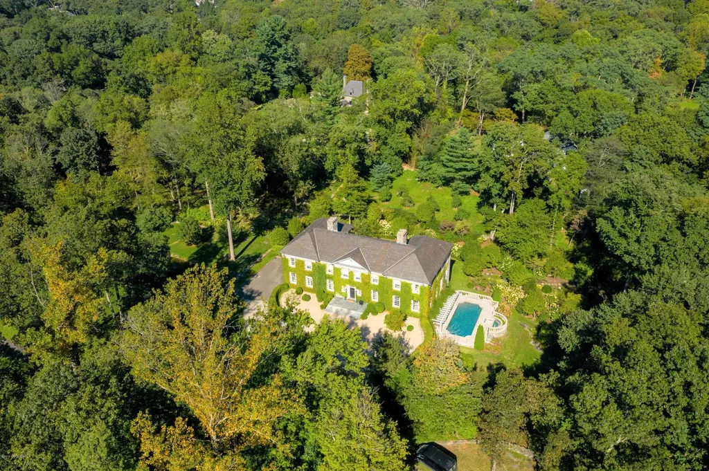 21 Vineyard Lane Greenwich CT 06831