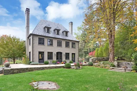 21 Vineyard Lane Greenwich CT 06831