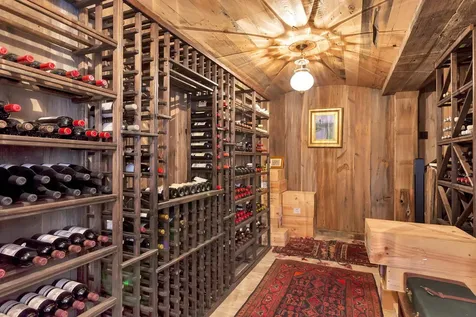 21 Vineyard Lane Greenwich CT 06831