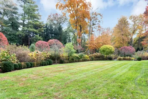 21 Vineyard Lane Greenwich CT 06831