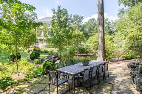 21 Vineyard Lane Greenwich CT 06831