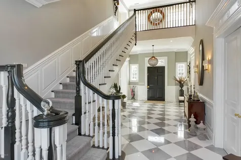 21 Vineyard Lane Greenwich CT 06831