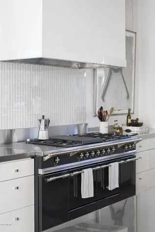 11 Simmons Lane Greenwich CT 06830