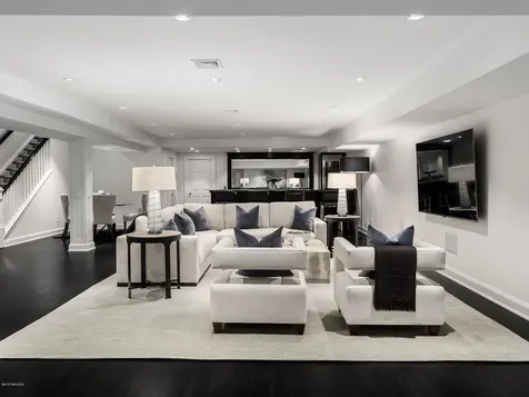 16 Andrews Farm Road Greenwich CT 06831