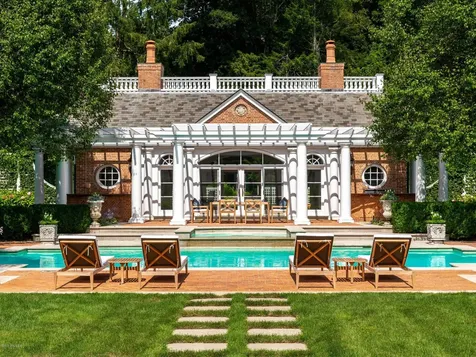 16 Andrews Farm Road Greenwich CT 06831