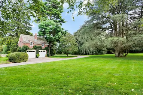 8 Broad Road Greenwich CT 06830