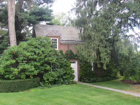 8 Broad Road Greenwich CT 06830