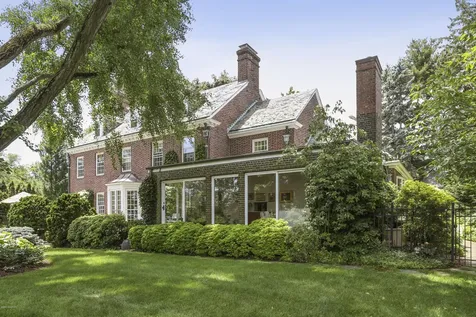 8 Broad Road Greenwich CT 06830