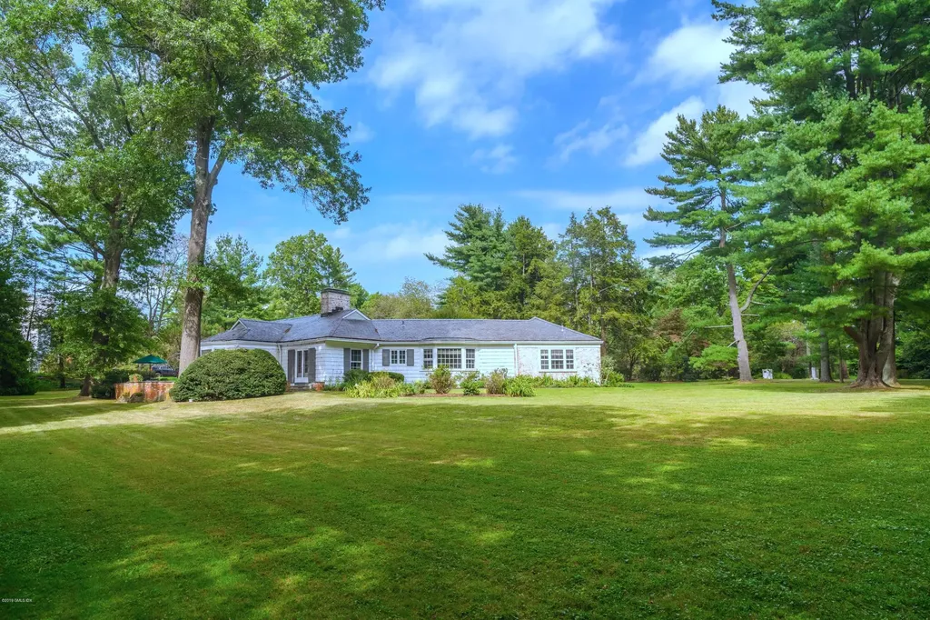 26 Meadowcroft Lane Greenwich CT 06830