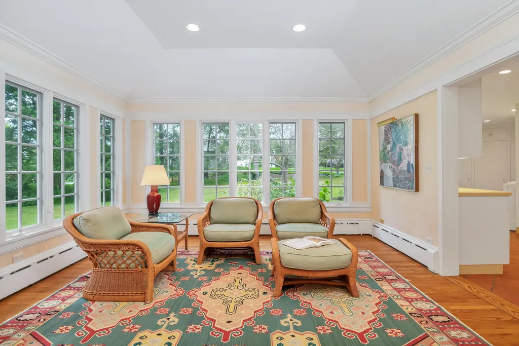 26 Meadowcroft Lane Greenwich CT 06830