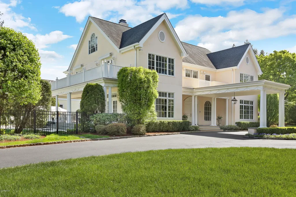 113 Meadow Wood Drive Greenwich CT 06830