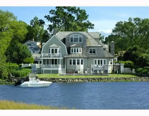 15 N Crossway Old Greenwich CT 06870