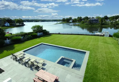 15 N Crossway Old Greenwich CT 06870