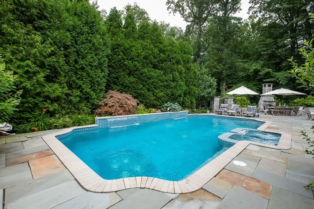 14 Stallion Trail Greenwich CT 06831