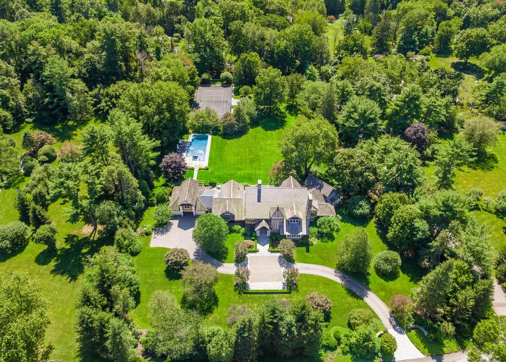 7 Dewart Road Greenwich CT 06830
