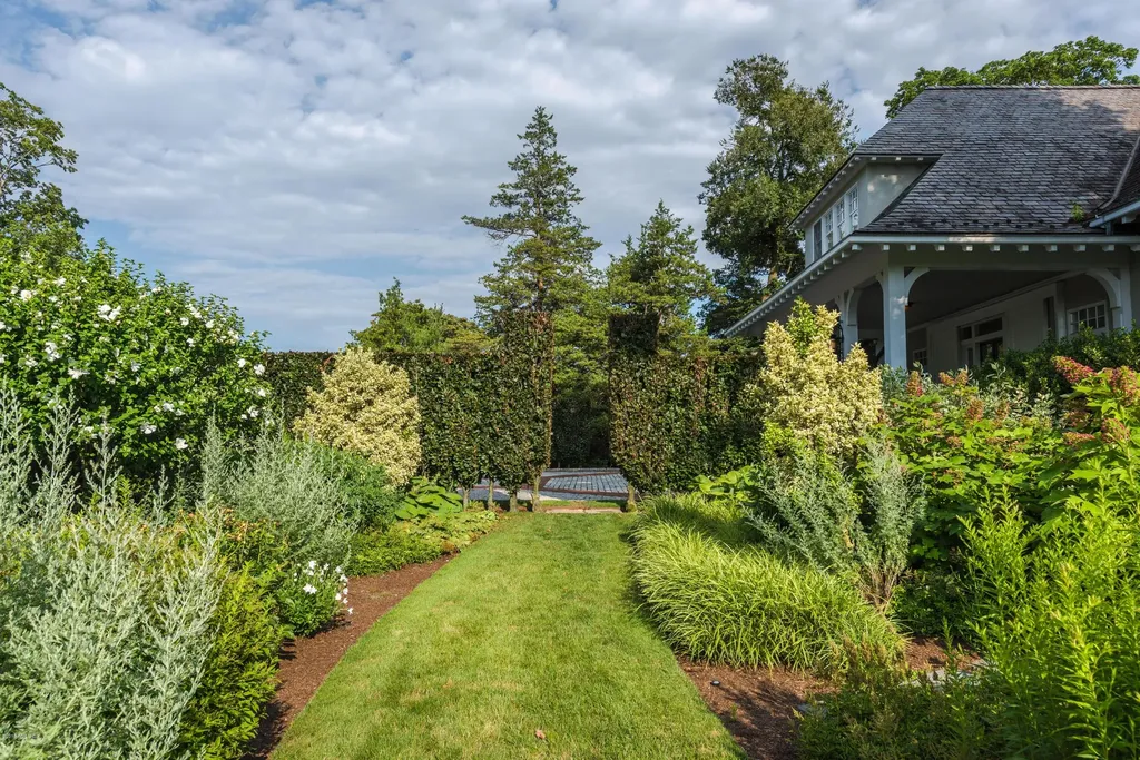 147 Byram Shore Road Greenwich CT 06830