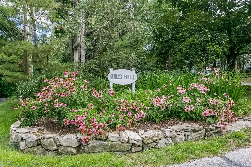 52 Stirrup Lane Riverside CT 06878