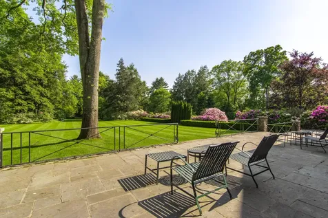 11 Mayfair Lane Greenwich CT 06831