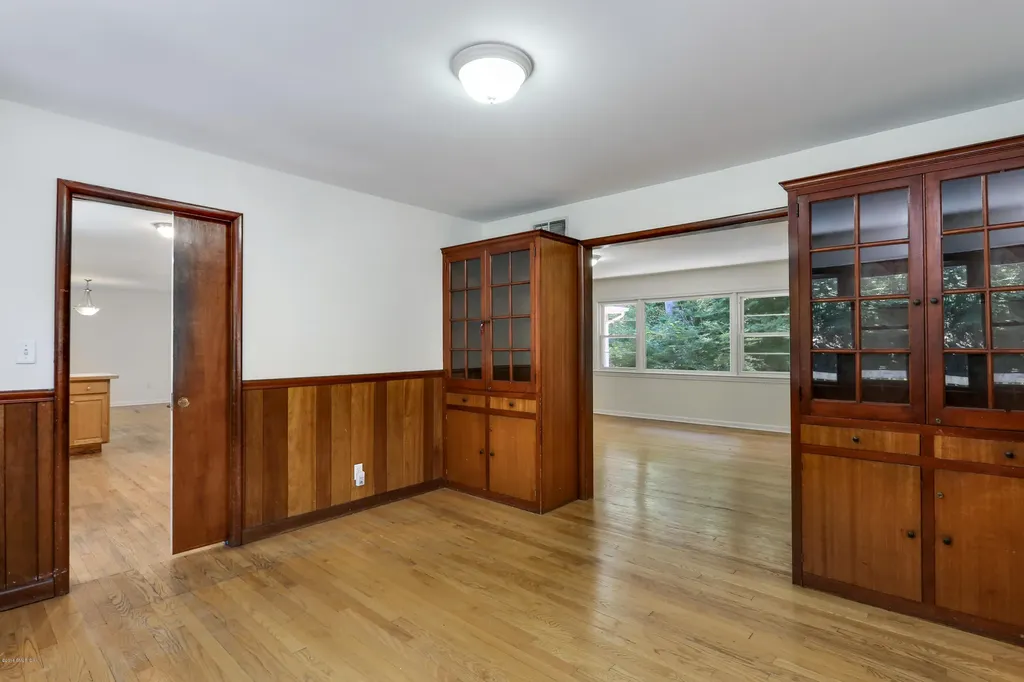 224 Stanwich Road Greenwich CT 06830