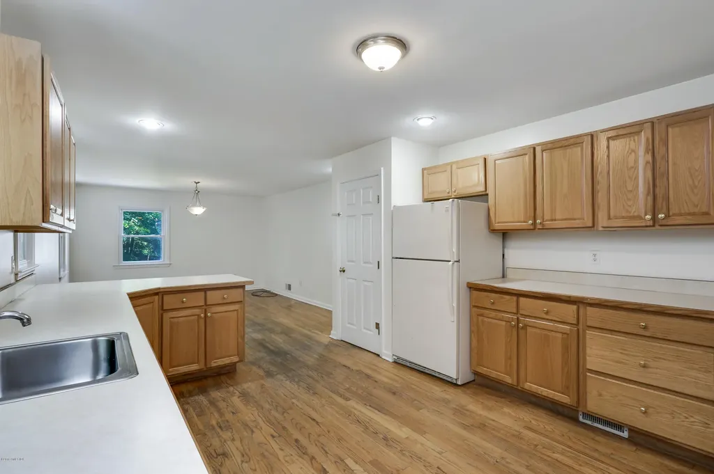 224 Stanwich Road Greenwich CT 06830