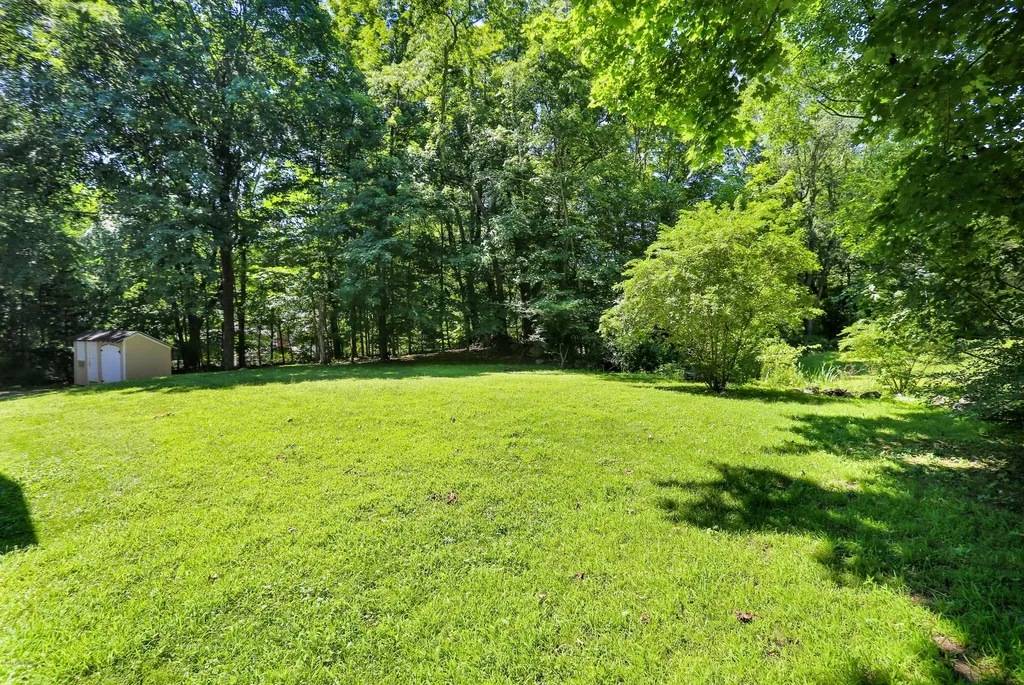 224 Stanwich Road Greenwich CT 06830
