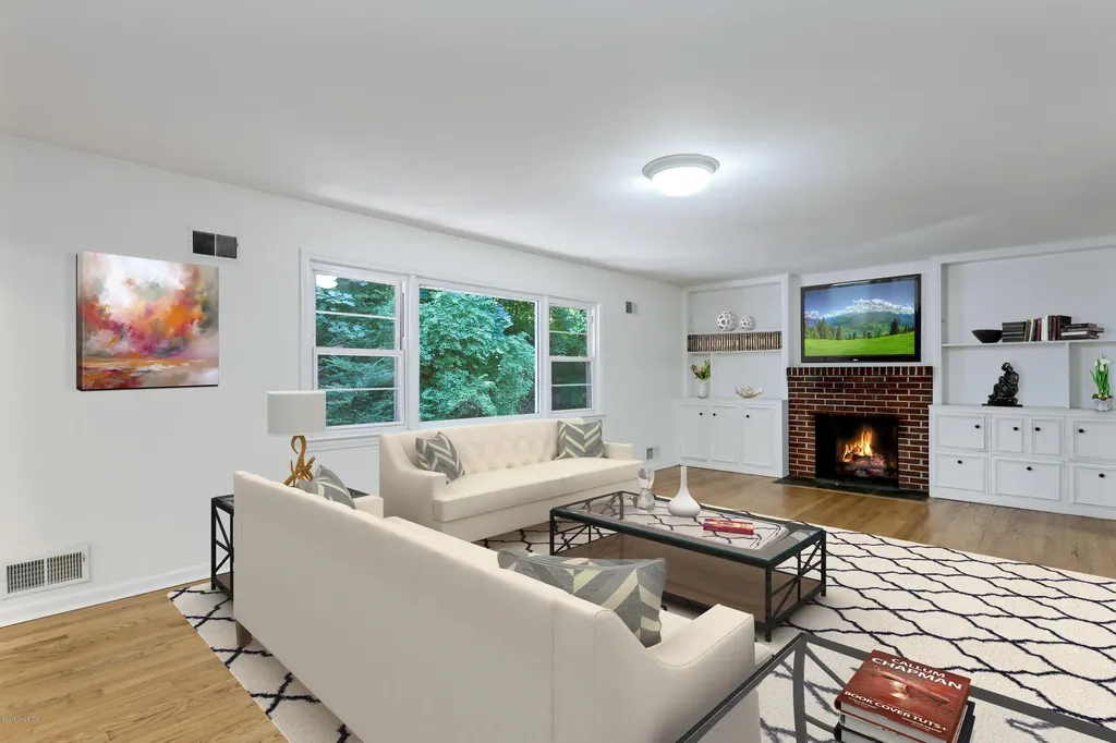 224 Stanwich Road Greenwich CT 06830