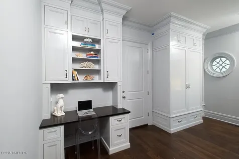 81 Husted Lane Greenwich CT 06830