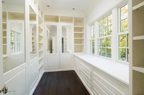 81 Husted Lane Greenwich CT 06830