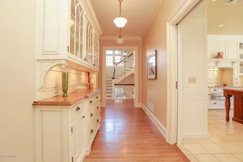 32 Lower Cross Road Greenwich CT 06831