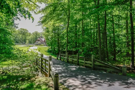 32 Lower Cross Road Greenwich CT 06831