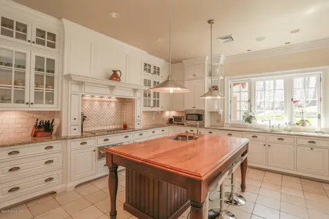 32 Lower Cross Road Greenwich CT 06831