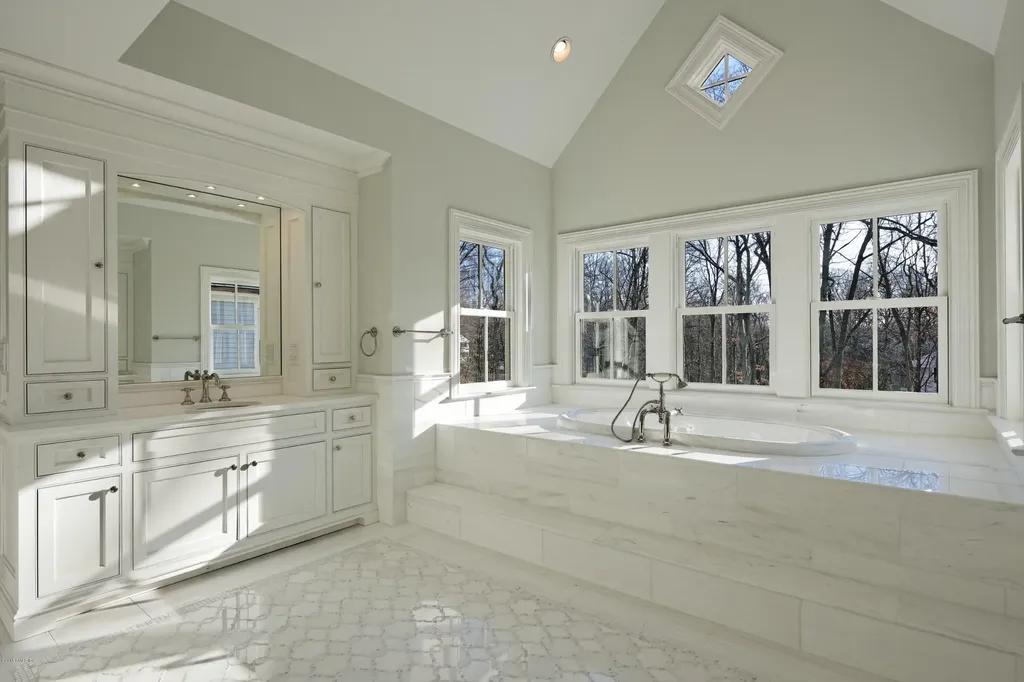 26 Stillman Lane Greenwich CT 06831