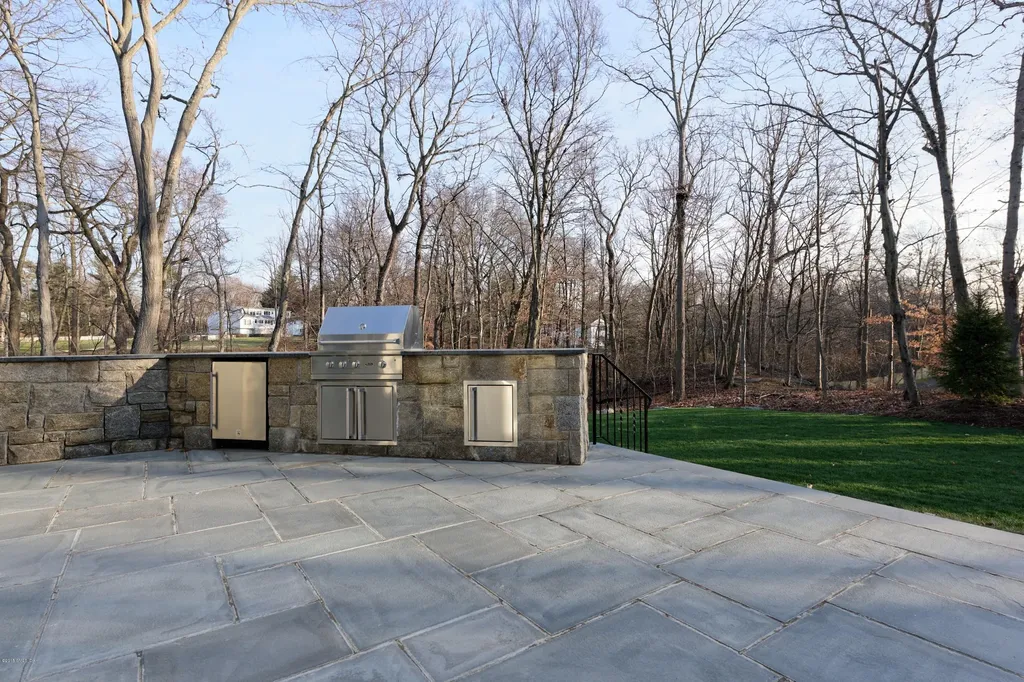 26 Stillman Lane Greenwich CT 06831