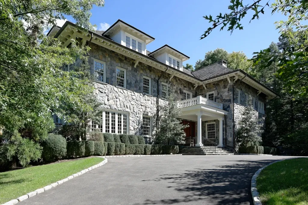 21 Midwood Drive Greenwich CT 06831