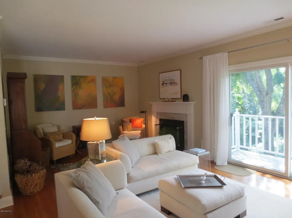 333 Palmer Hill Road Riverside CT 06878