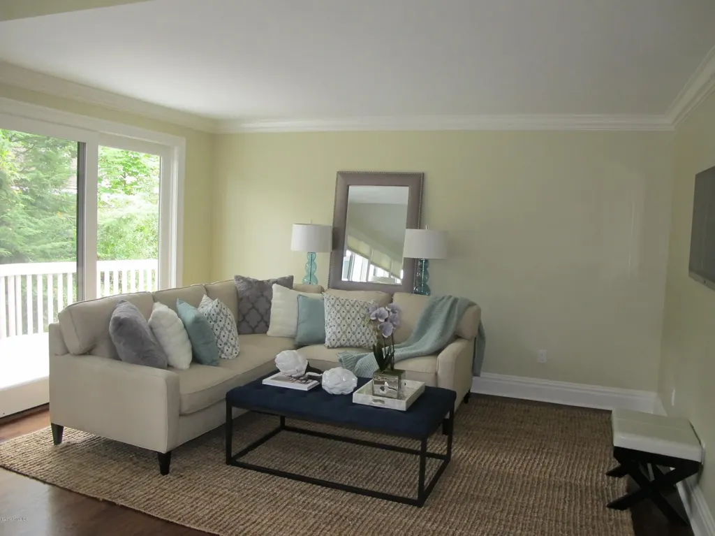 512 W Lyon Farm Drive Greenwich CT 06831