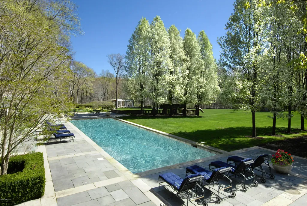 105 Conyers Farm Drive Greenwich CT 06831