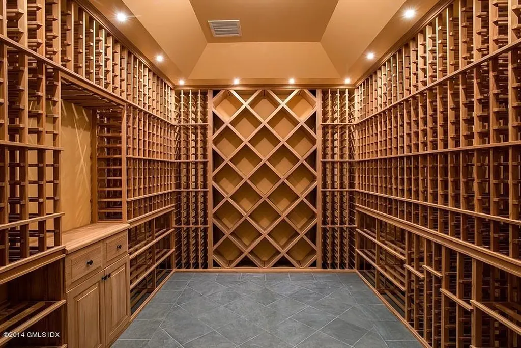 895 Lake Avenue Greenwich CT 06831