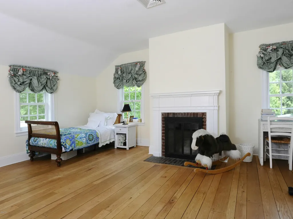 52 John Street Greenwich CT 06831